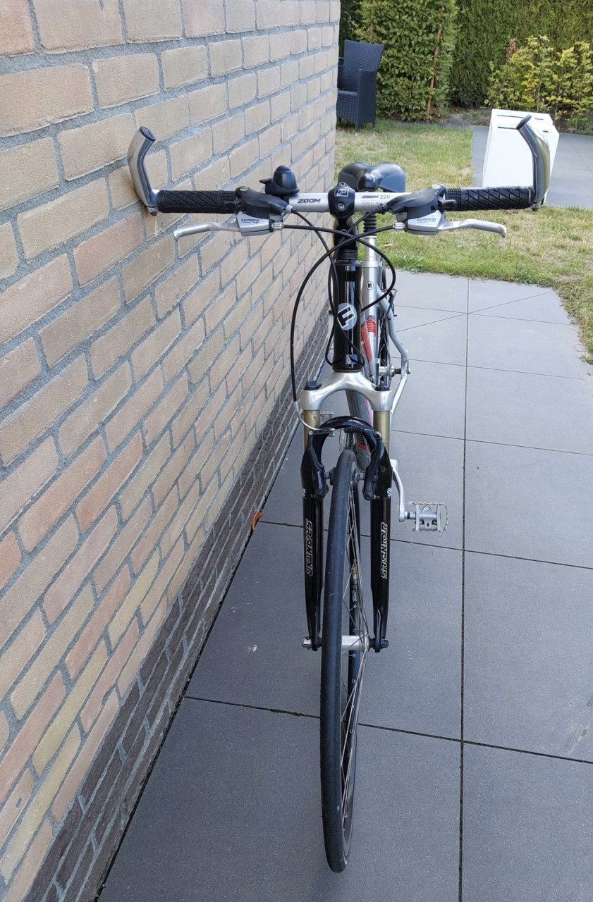 2 zgan Focus Dames/ Herenfiets. 225 euro per fiets. 21 versnellingen.