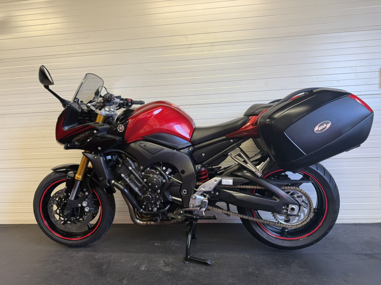Goed onderhouden en complete Yamaha FZ1 Fazer!