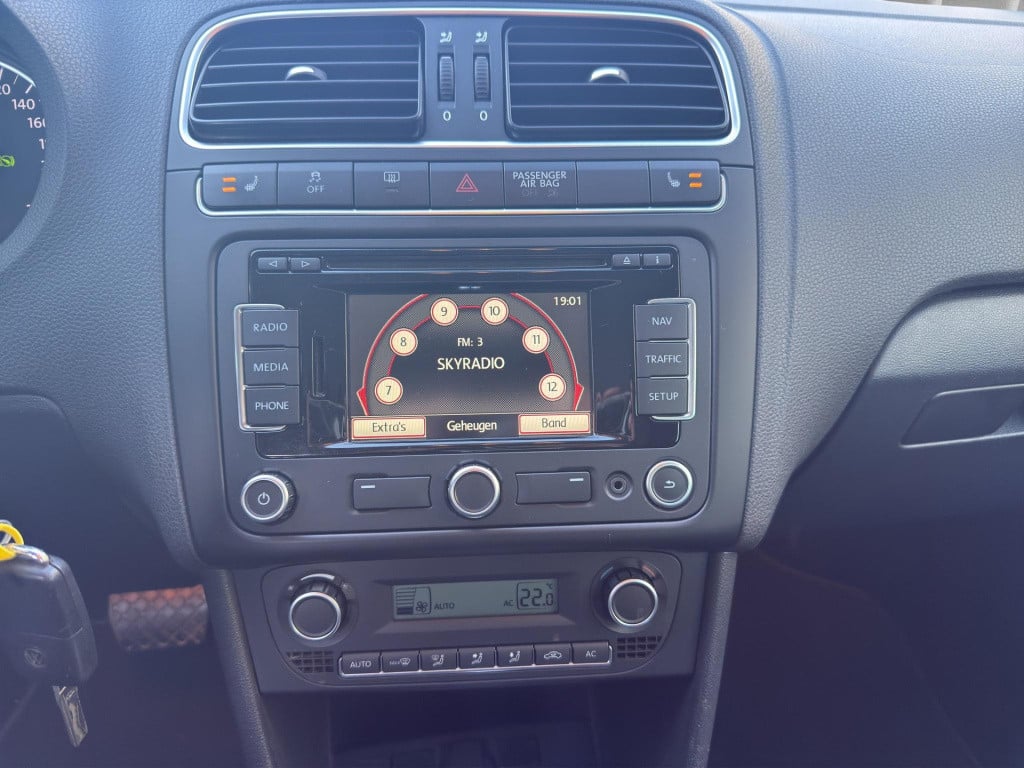 Volkswagen Polo 1.6 tdi highline dsg clima stoelverwarming