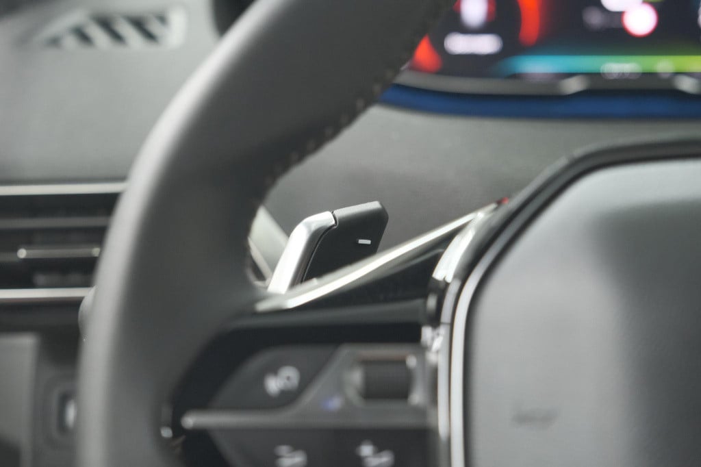 Peugeot 3008 1.6 hybrid 225 allure pack business | camera | navigatie | app