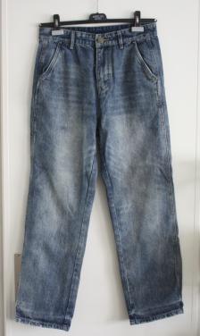 Spijkerbroek wijd model maat 32