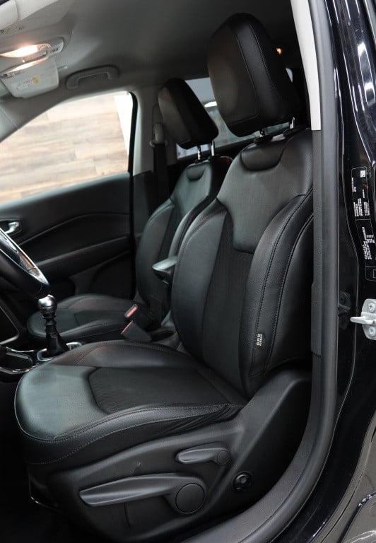 Jeep Compass 1.3t longitude | cruise | pdc | camera |