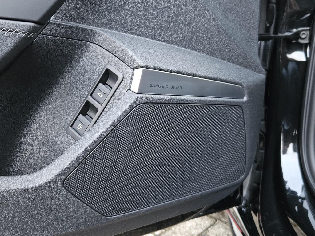 Audi A3 sportback 45 tfsi e s edition competition | matrix | acc | rijklaar