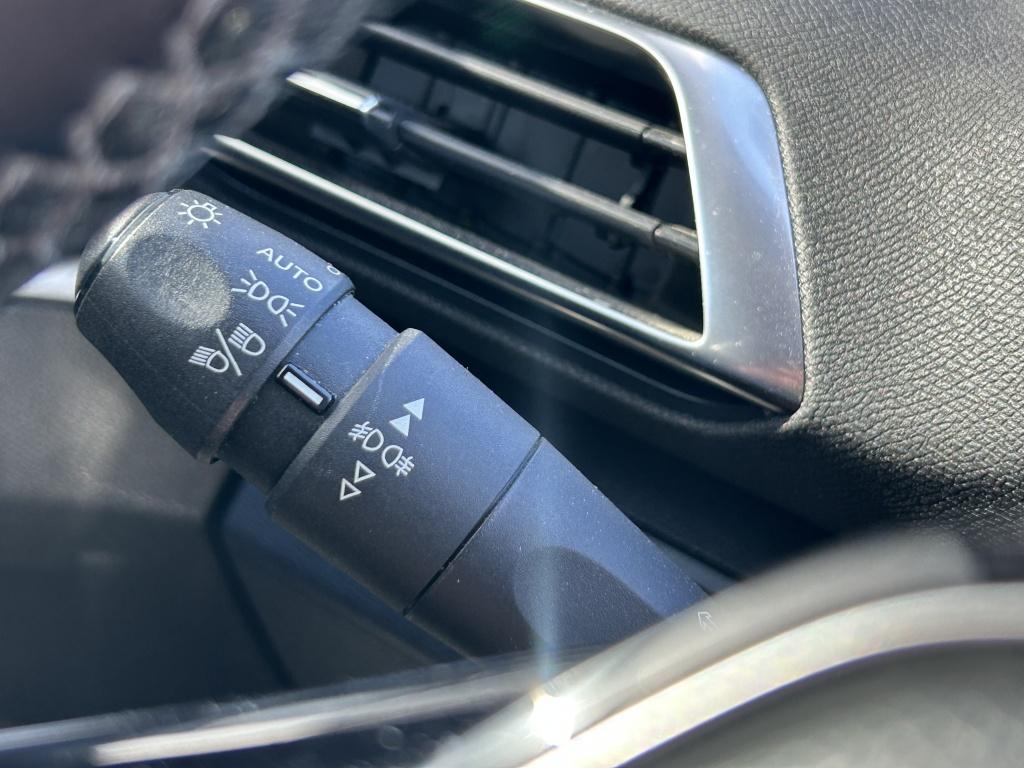 Peugeot 3008 1.2 puretech 130pk s&s active