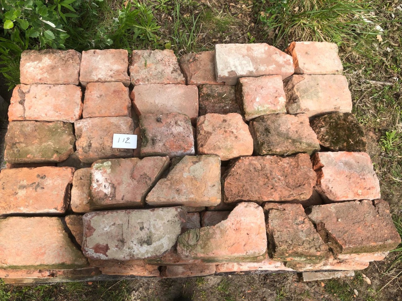 Ruim 12 M2 oude Kloostermoppen 30 x 14 x 7 cm