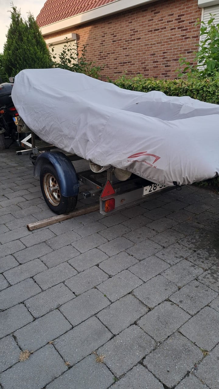 Rubberboot met 15 pk