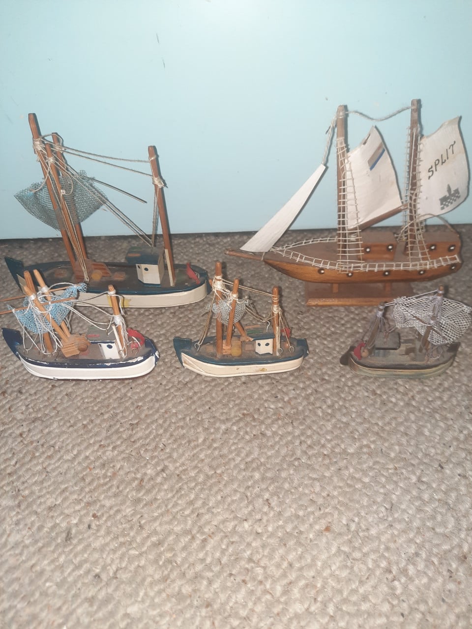 5 kleinere model zeilbootjes