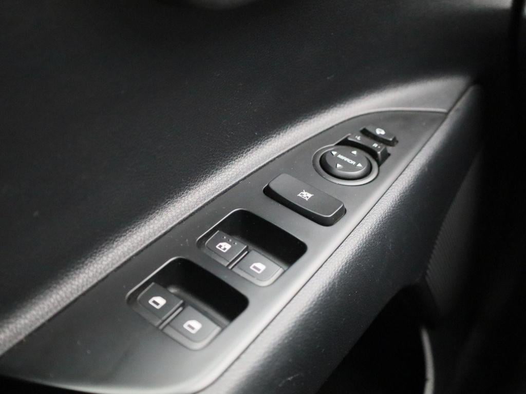 Kia Stonic 1.0 t-gdi mhev dynamicline | apple carplay/ android auto | camer