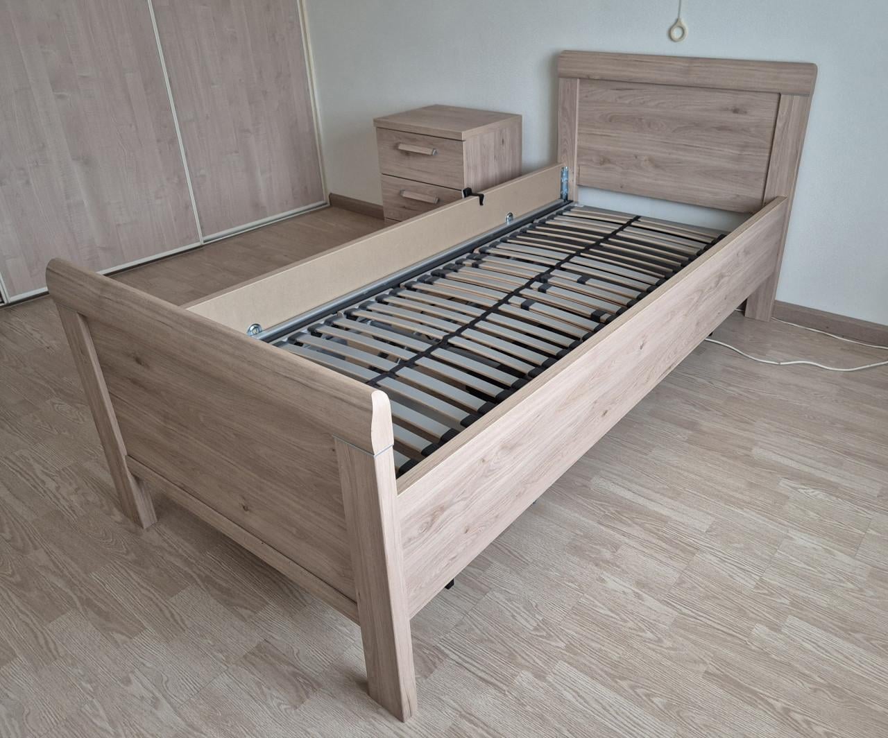 Electrisch verstelbaar bed