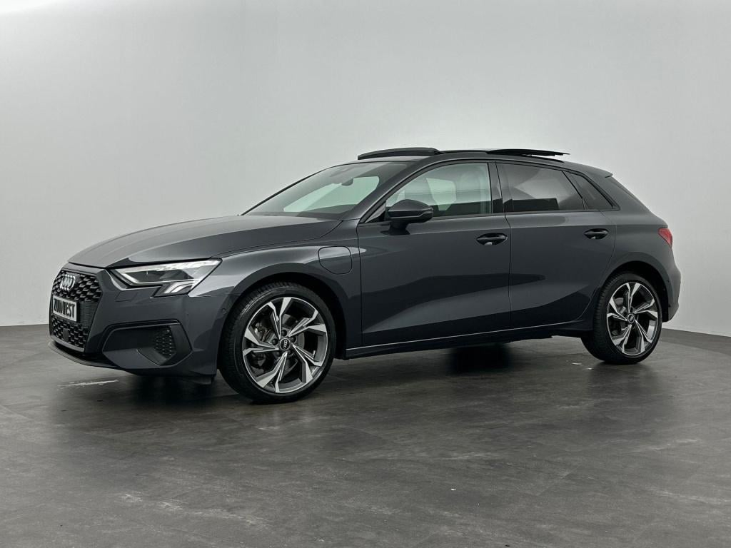 Audi A3 sportback 40 tfsi e s-line pano matrix massage