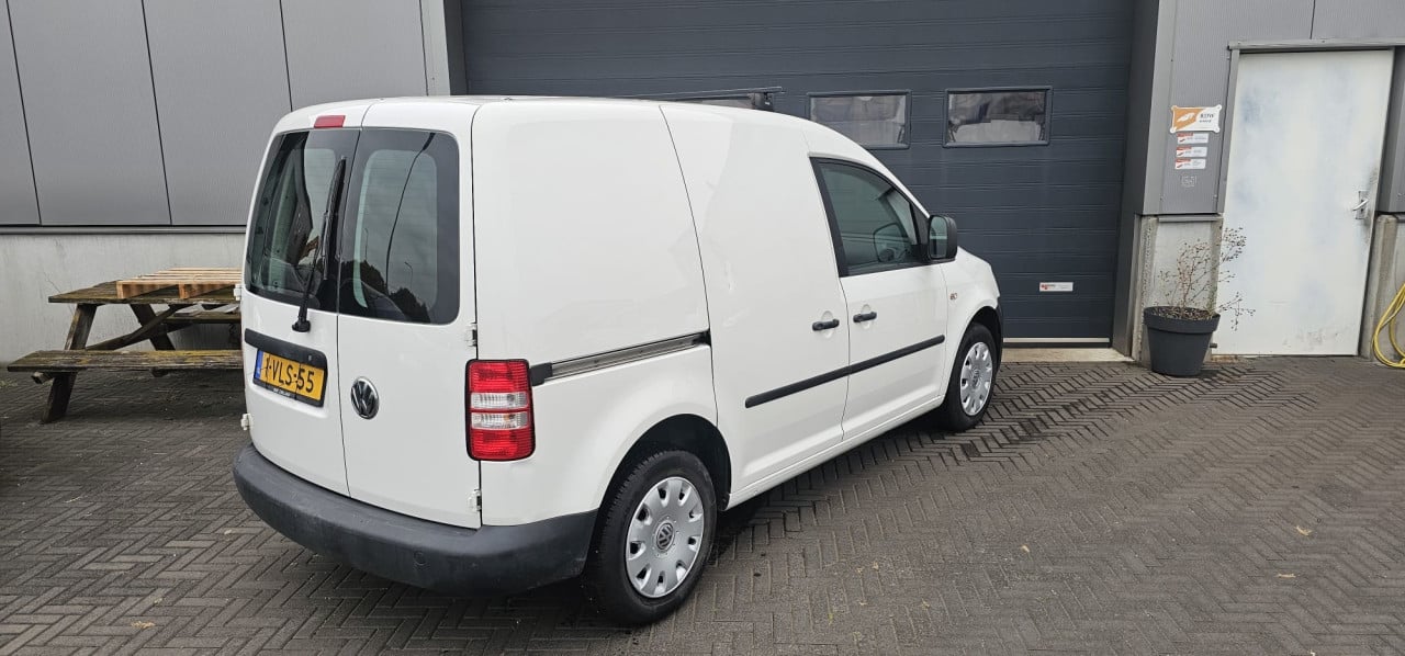 TE KOOP VOLKSWAGEN CADDY 1.6 TDI EURO 5 BETREFT EEN MARGE AUTO