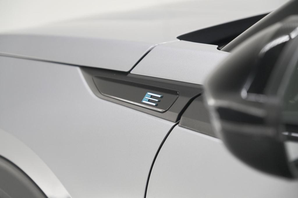 Peugeot E-2008 ev gt 50 kwh | 3 fase | 360 camera | adaptieve cruise contro