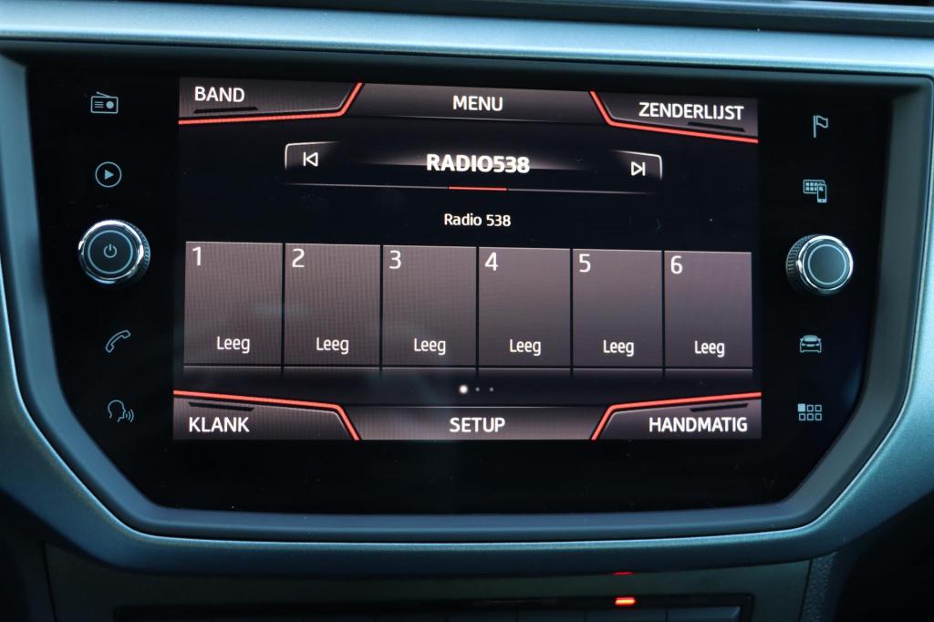 Seat Arona 1.0 tsi style business intense 95pk