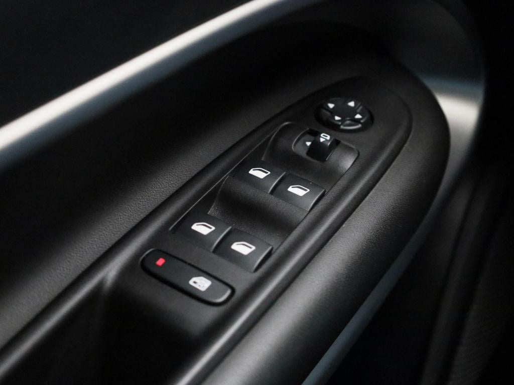 Jeep Avenger 1st edition 54 kwh | automaat | lmv | navigatie | climate cont