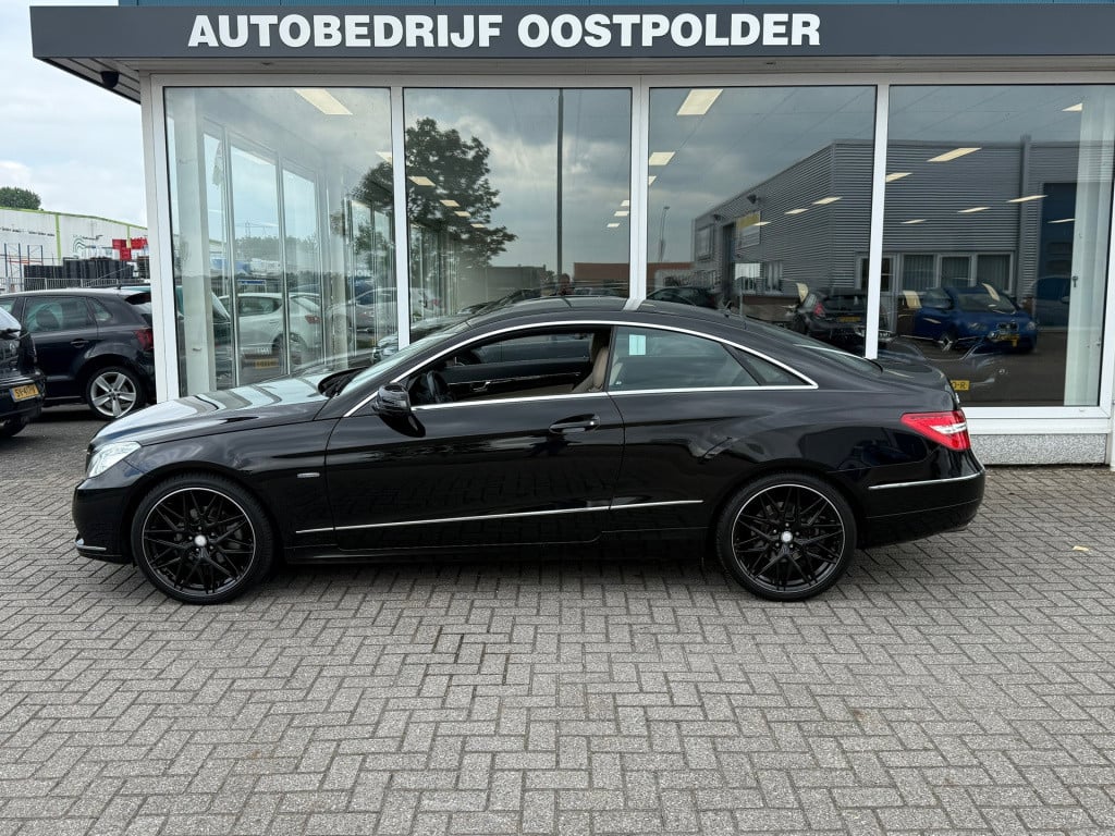 Mercedes-Benz E-Klasse coupé 200 cgi elegance