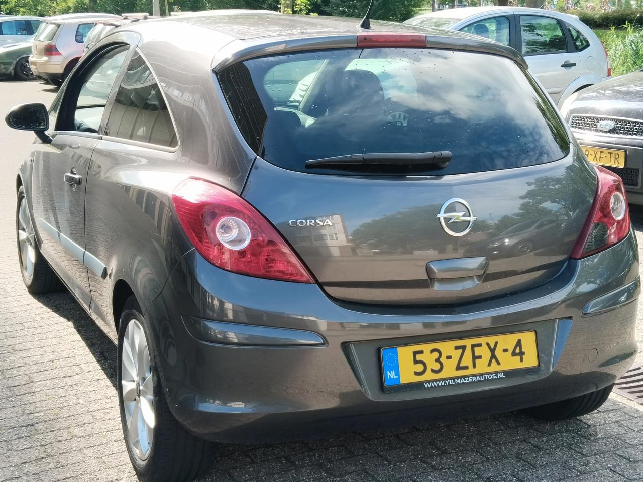 Opel Corsa 1.2 Lpg G3 2012