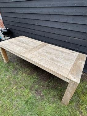 Robuuste tuintafel 240 x 100cm