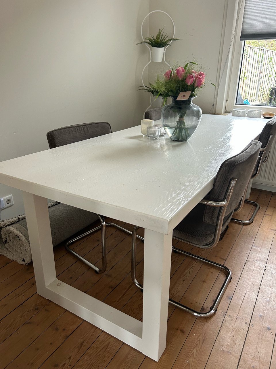 Mooie lange tafel
