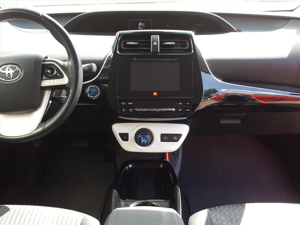 Toyota Prius 1.8 full hybrid 122pk aut active | navi | bt | cruise & climat