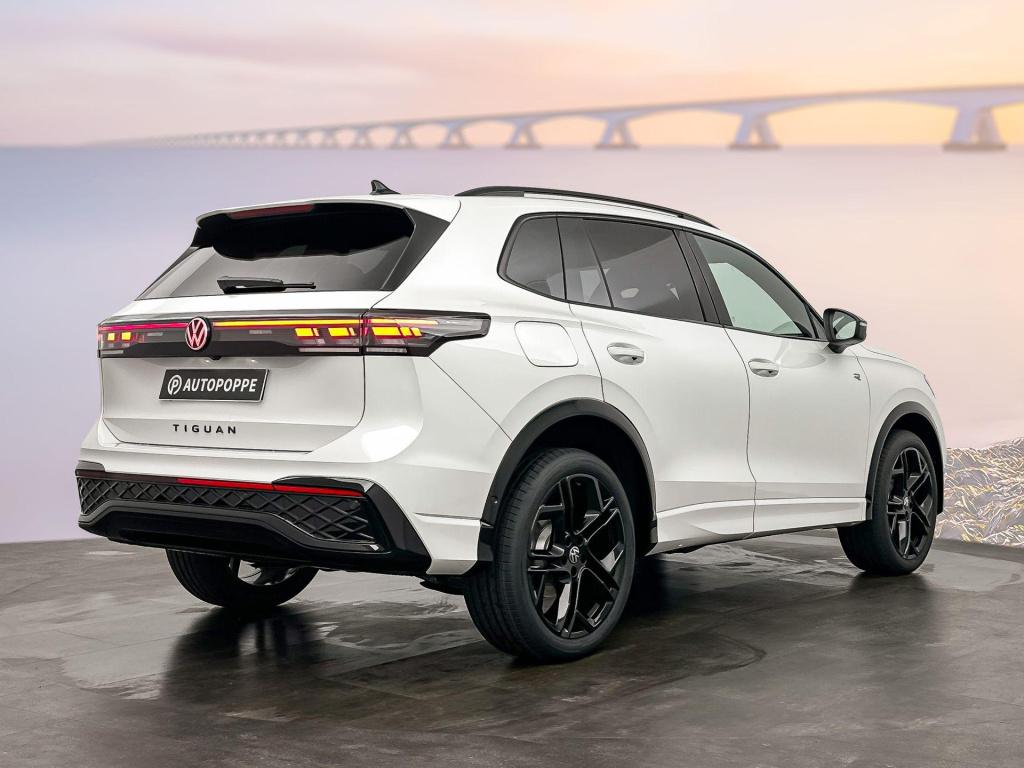 Volkswagen Tiguan r-line edition plug in hybride 204 pk black style pakket