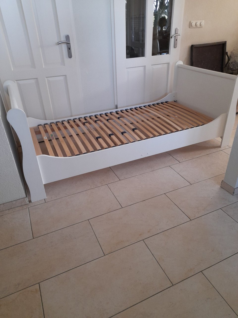 1 persoons bed 90 x 200 ( in goede staat )