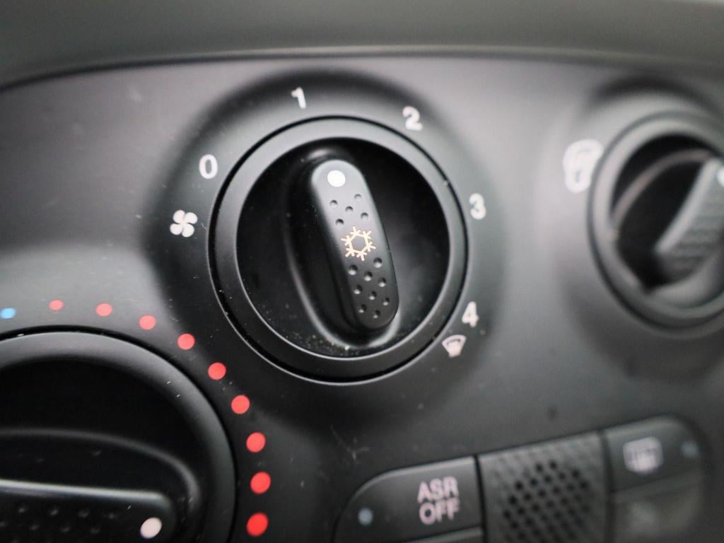 Fiat 500 C 1.0 hybrid star | cabrio | parkeer sensoren | dab | bluetooth | 