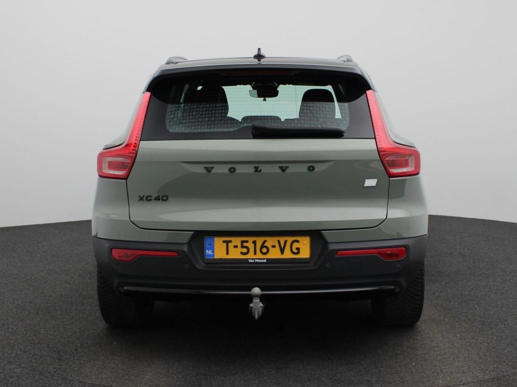 Volvo XC40 single motor extened range core 82 kwh | automaat | apple carpla