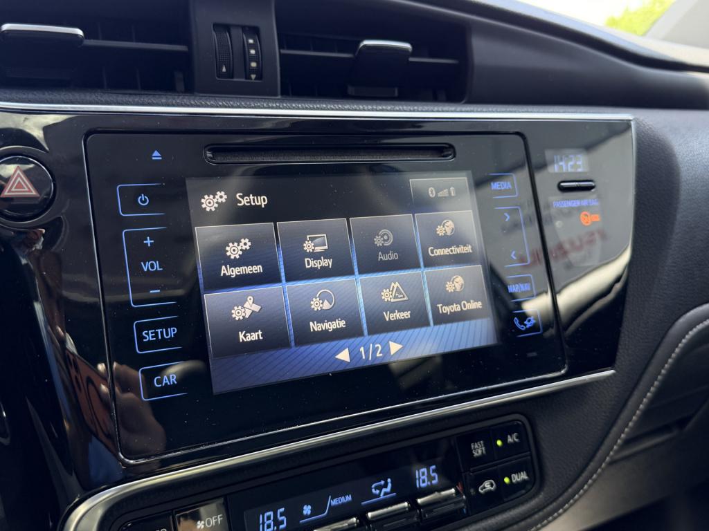Toyota Auris touring sports 1.8 hybrid lease pro | radio | nav | panorama d
