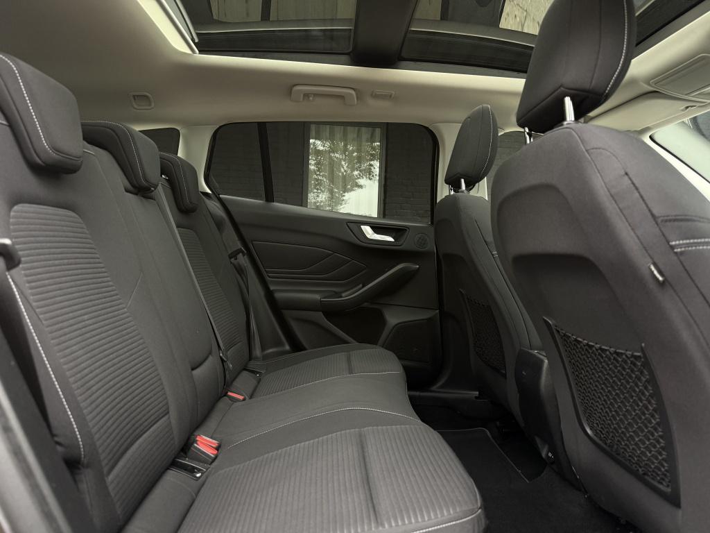 Ford Focus wagon 1.0 ecoboost titanium business - veel opties! -