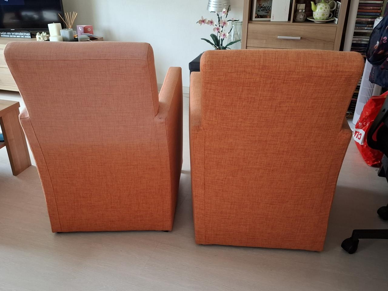 Vrolijk gekleurde fauteuils