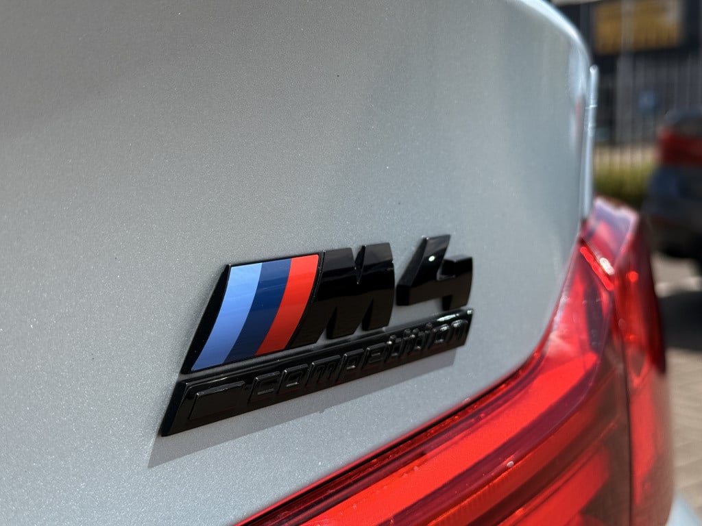 BMW M4 4-serie coupé competition lci | carbon | harman kardon | sportuitlaa