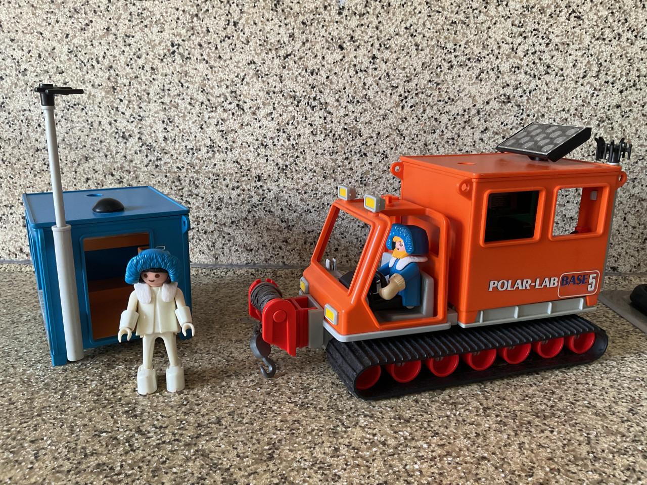 Playmobil Noordpoolvoertuig met onderzoekstation.     Nr. 3460. Jaar: 1986.