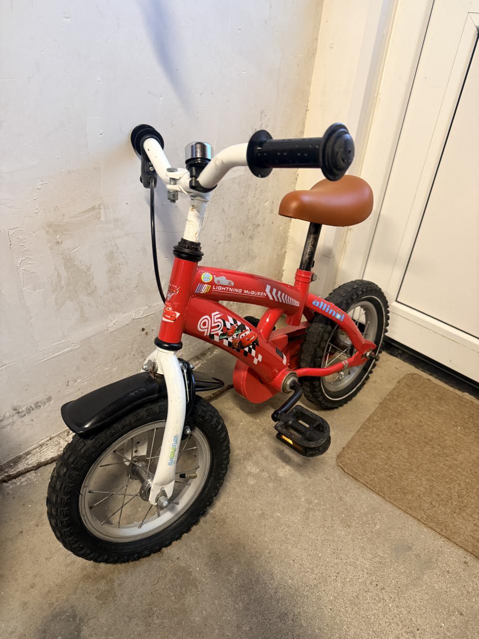 Kinderfiets cars 12 inch met led zijwieltjes