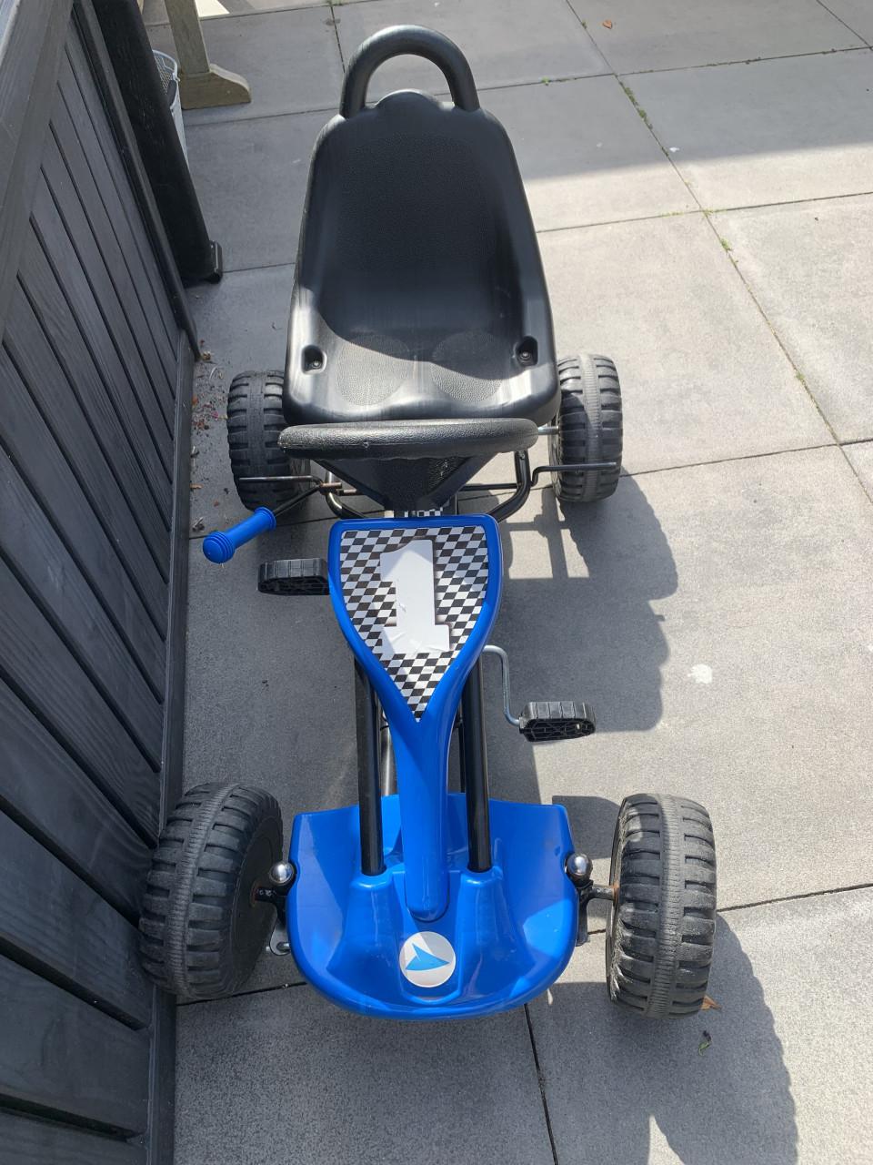 Robuuste blauwe skelter