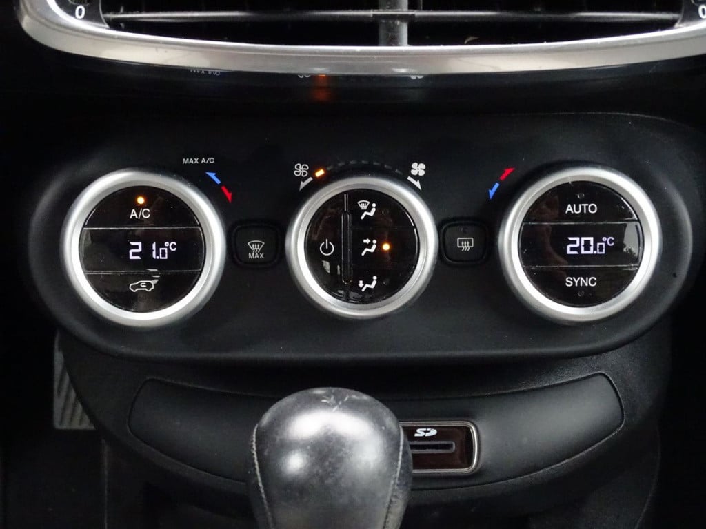Fiat 500x 1.4 turbo multiair lounge automaat | clima | bluetooth