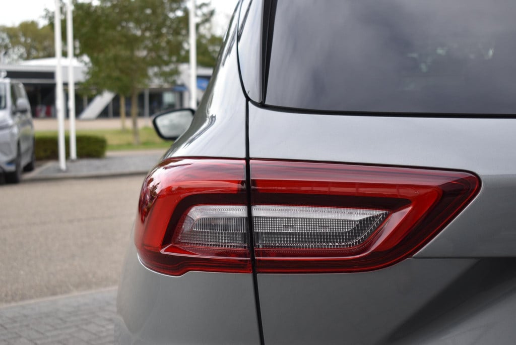 Ford Kuga 2.5 phev titanium | climate control | adaptieve cruise control | 