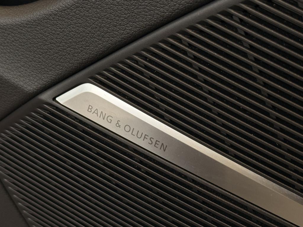 Audi Q8 55 tfsi e quattro pro line s | pano | leder | soft-close | head-up 