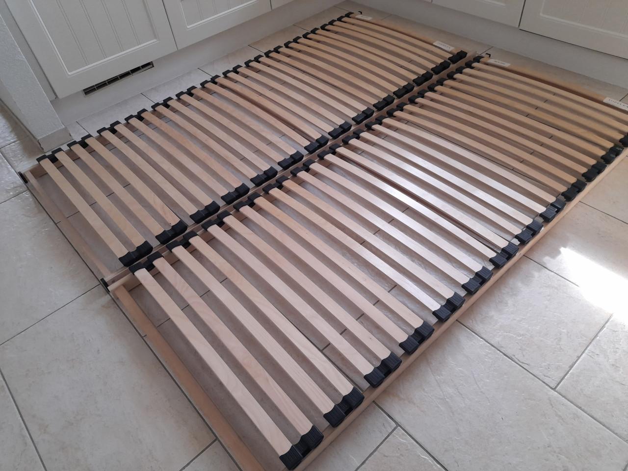 2 x 80 x 200 Lattenbodem (in goede nette staat )