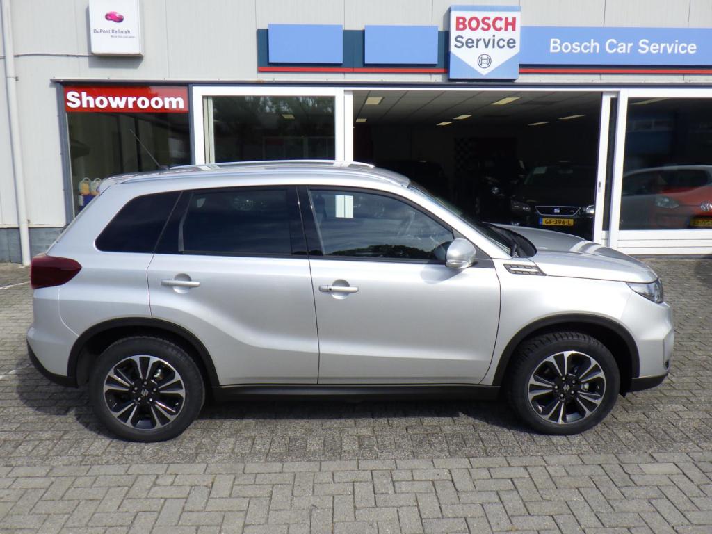 Suzuki Vitara 1.5 hybrid style