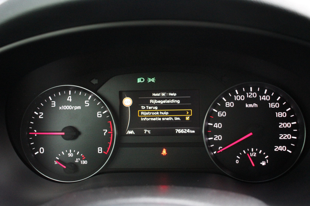 Kia Sportage 1.6 t-gdi gt-line first edition | leder | camera | trekhaak | 