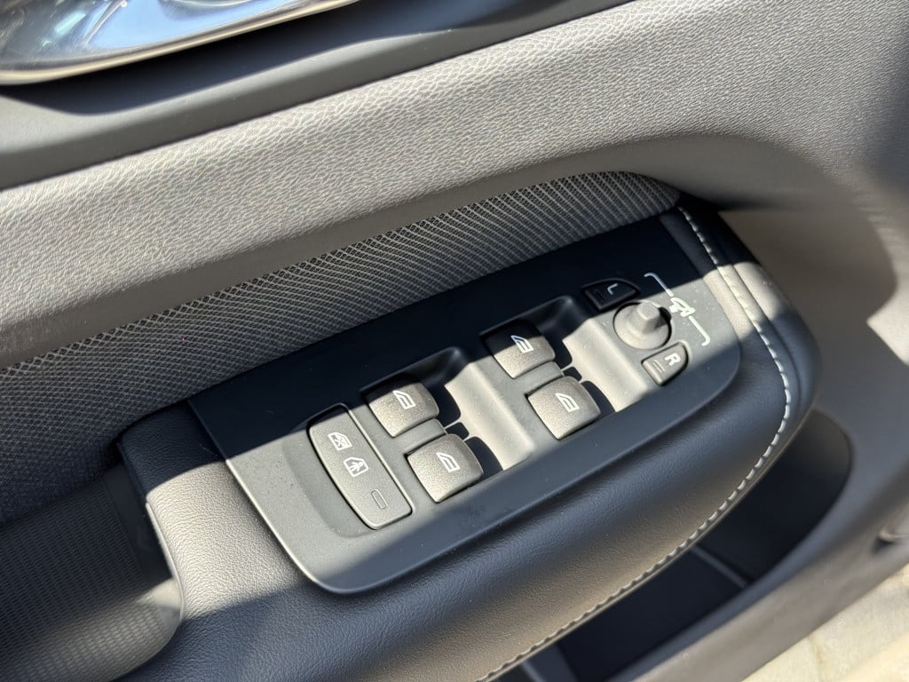 Volvo XC60 t6 398pk recharge ultra black edition| full options !