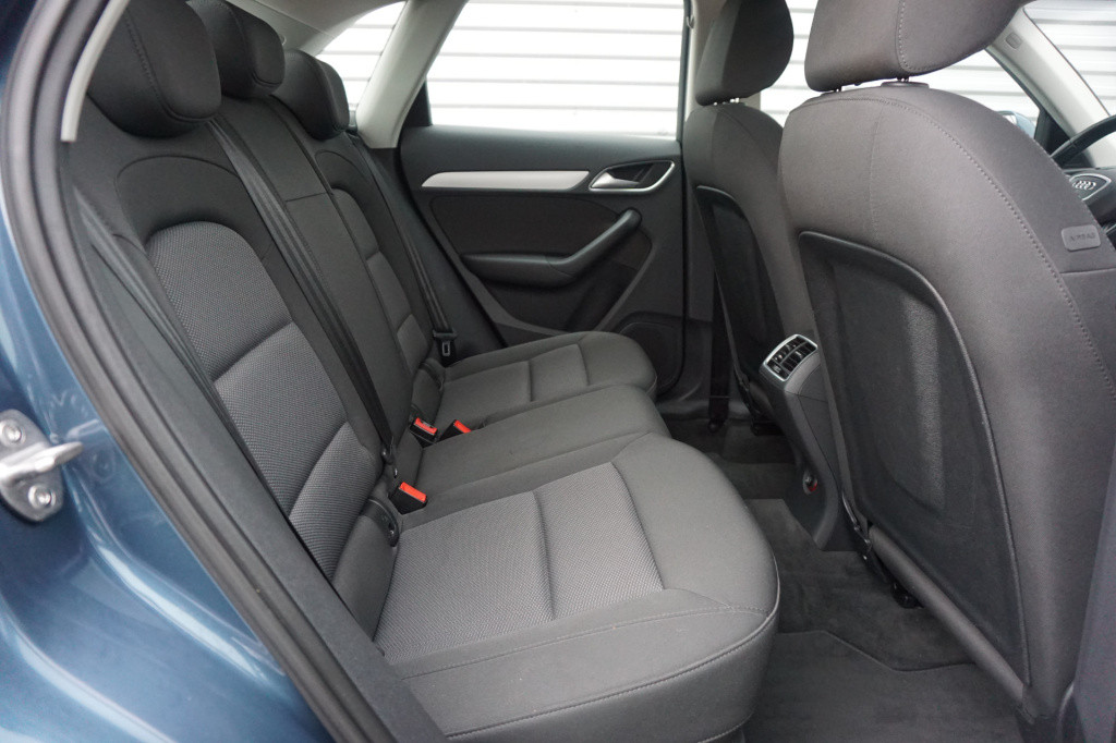 Audi Q3 1.4 tfsi cod adrenalin automaat - climate / navi / cruise / parkeer