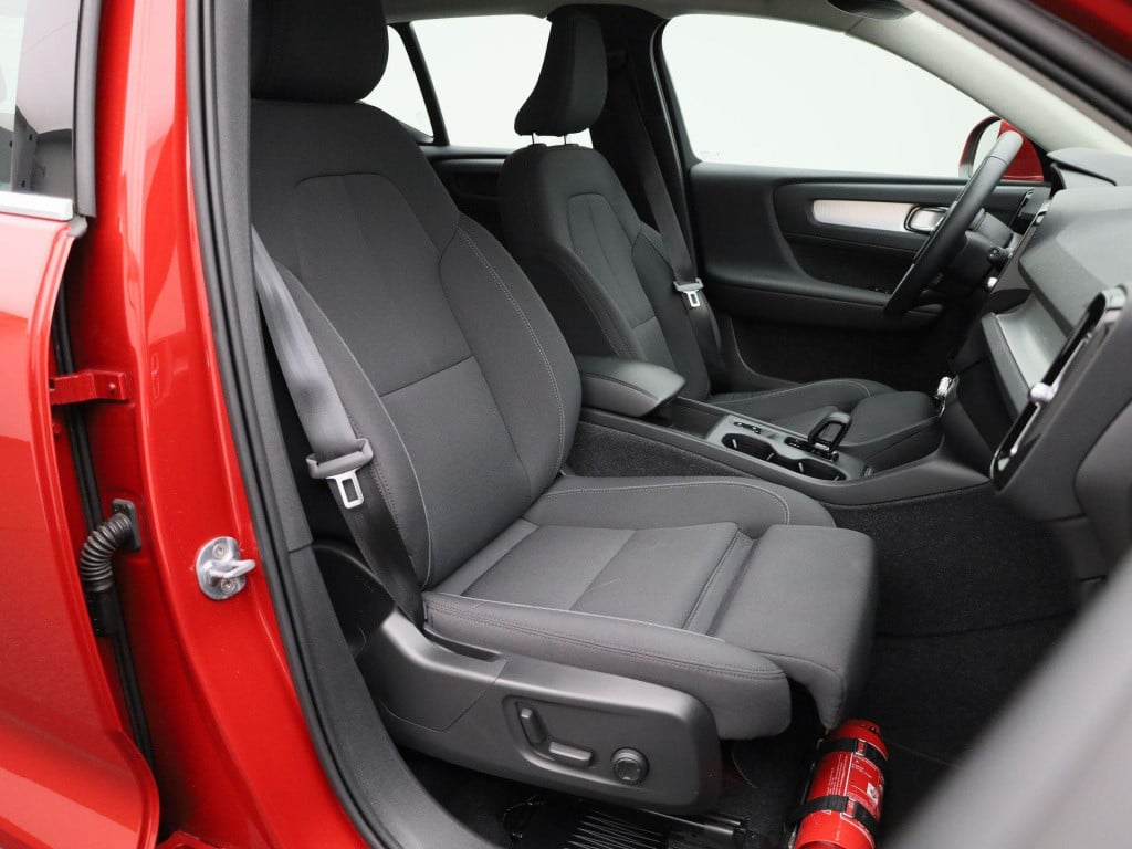 Volvo XC40 1.5 t5 recharge inscription expression | navigatie | camera | cl