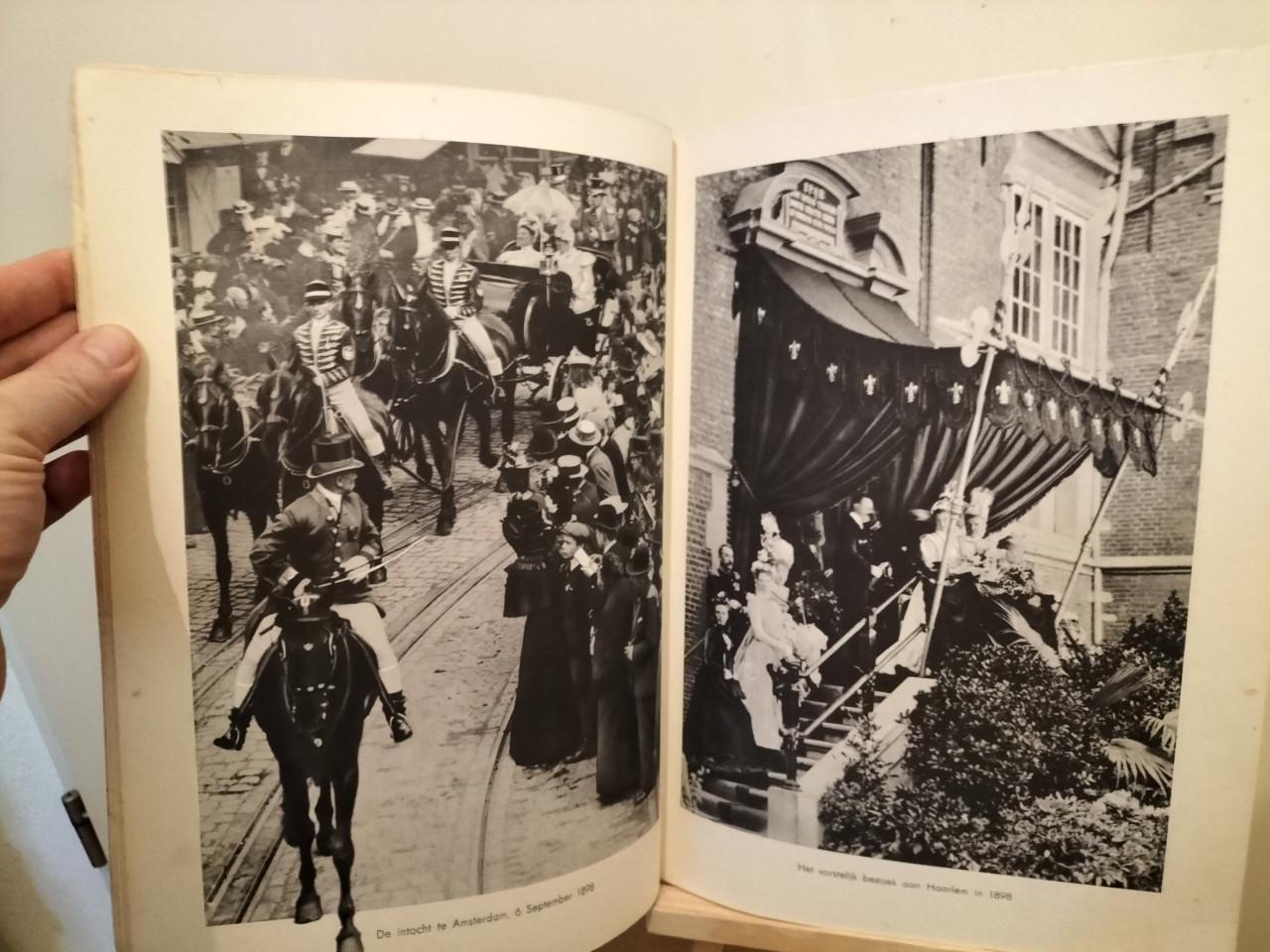 Veertig Jaren Koningin der Nederlanden 1898-1038