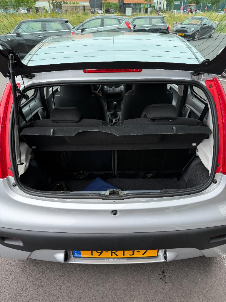 Peugeot 107 1.0-12v xs - 5drs - airco