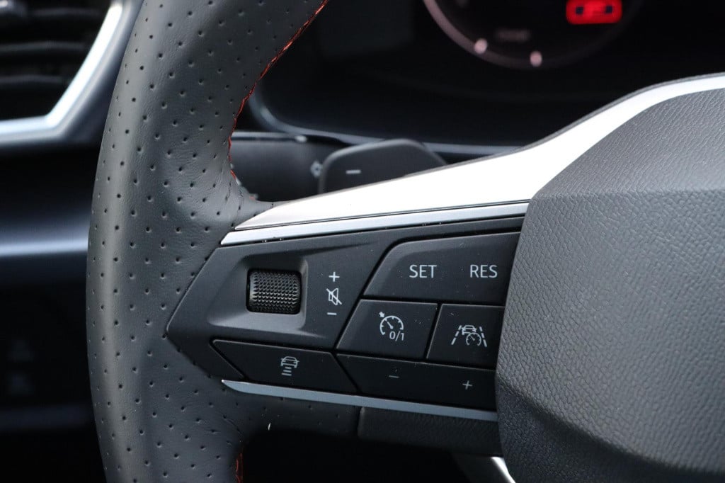 Seat Leon 1.4 tsi ehybrid phev fr business intense 204pk