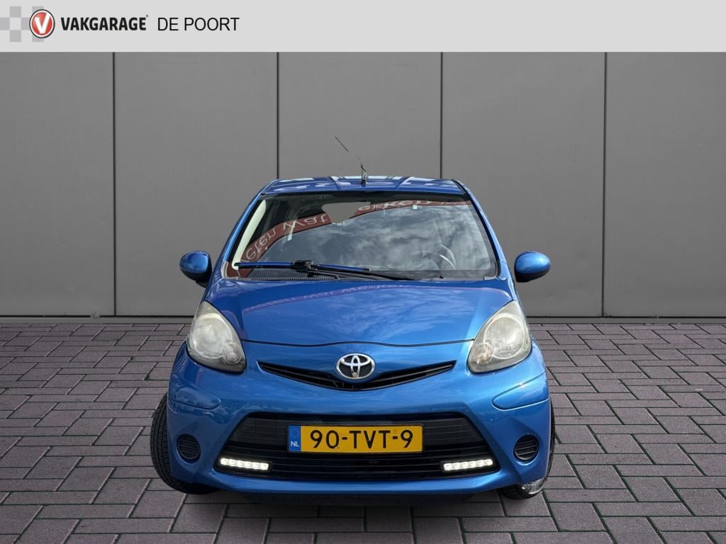 Toyota Aygo 1.0 vvt-i aspiration | nl-auto | airco | lm velgen