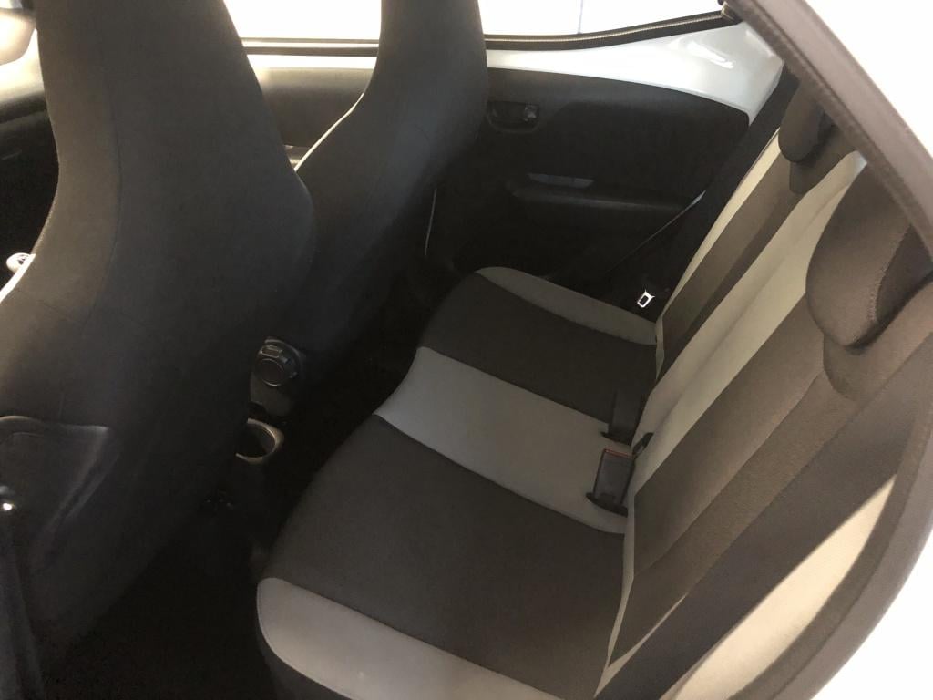 Toyota Aygo 1.0 vvt-i x-play