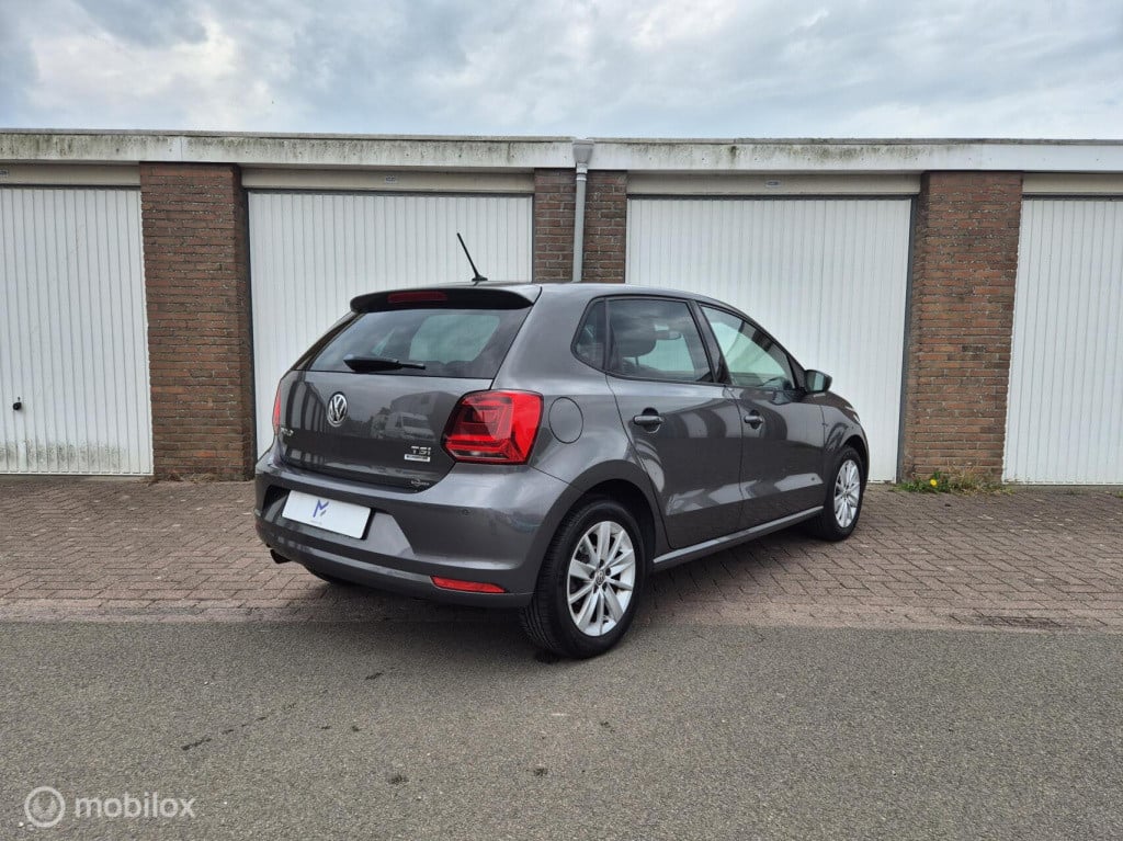 Volkswagen Polo 1.2 tsi comfortline / parkeersensoren voor + achter / stoel