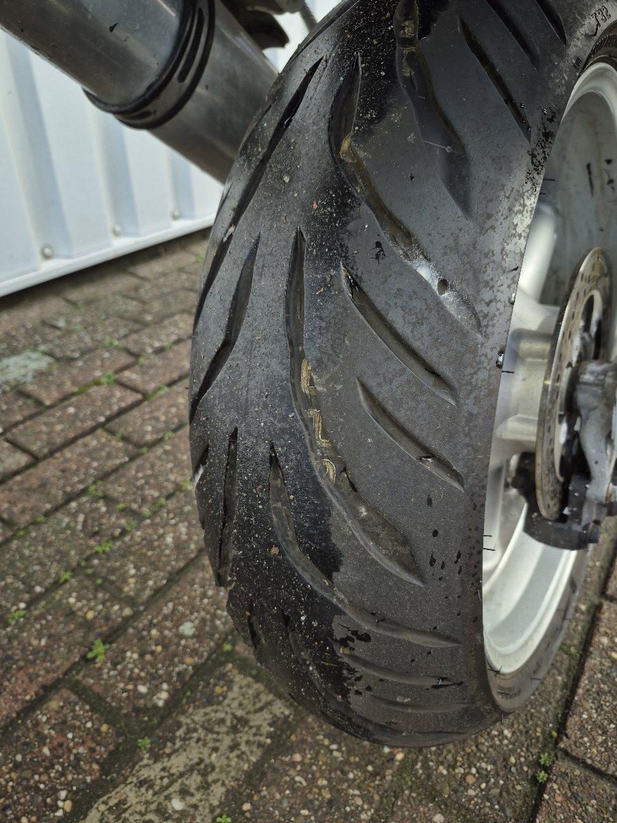 Suzuki TL1000R Rizla special